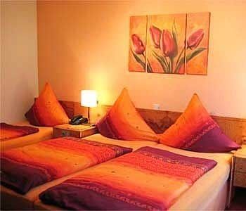 STADTHOTEL-GARNI