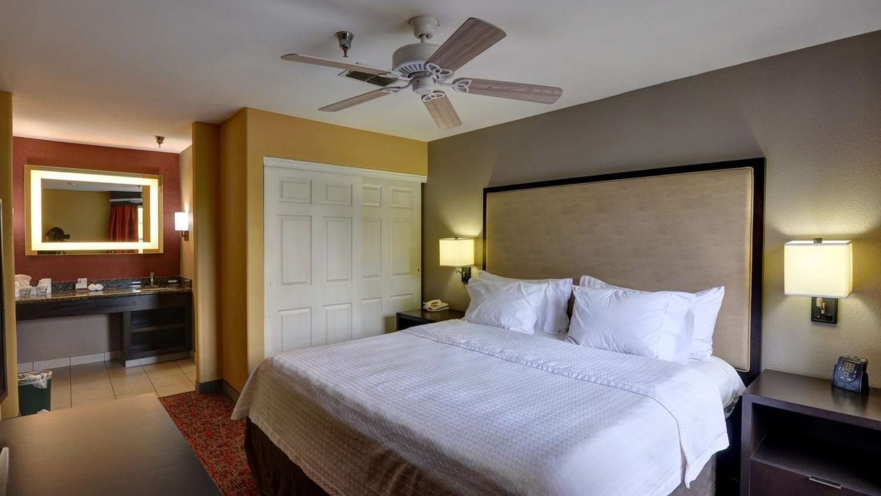 Homewood Suites by Hilton- Longview