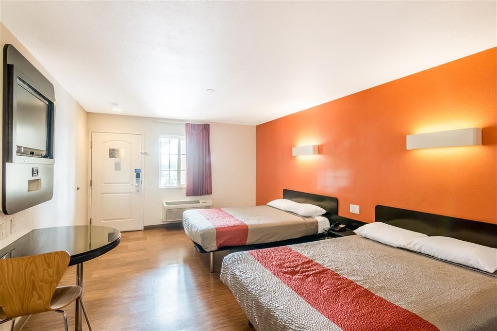 Motel 6 Los Angeles - Bell Gardens