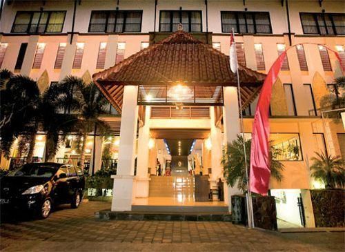 Grand Santhi Hotel