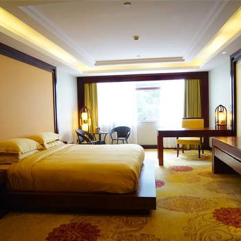 Jinglvlun Culture Tourist Town Hotel