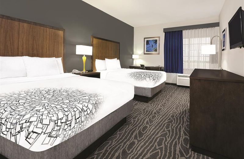 La Quinta by Wyndham Mercedes