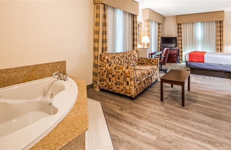 Best Western Riverview Inn & Suites