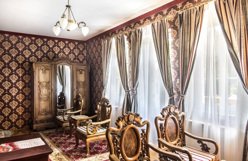 Fried Castle Hotel Resort