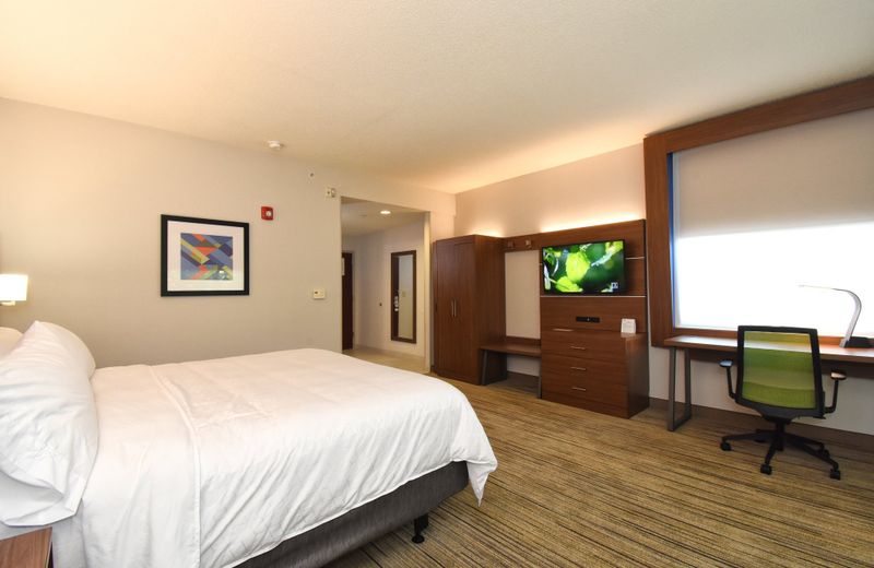 Holiday Inn Express & Suites Southern Pines-Pinehurst Area, an IHG Hotel