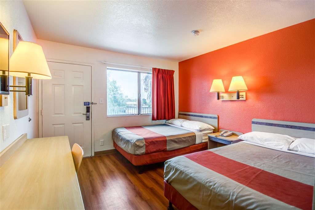 Motel 6-Tracy, CA