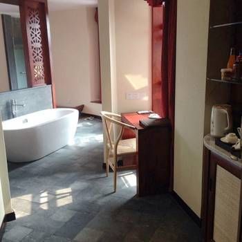 Yuetong Bieyuan Hotel