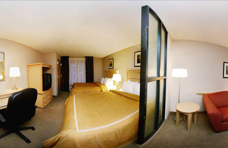 Comfort Suites Fultondale I-65 near I-22