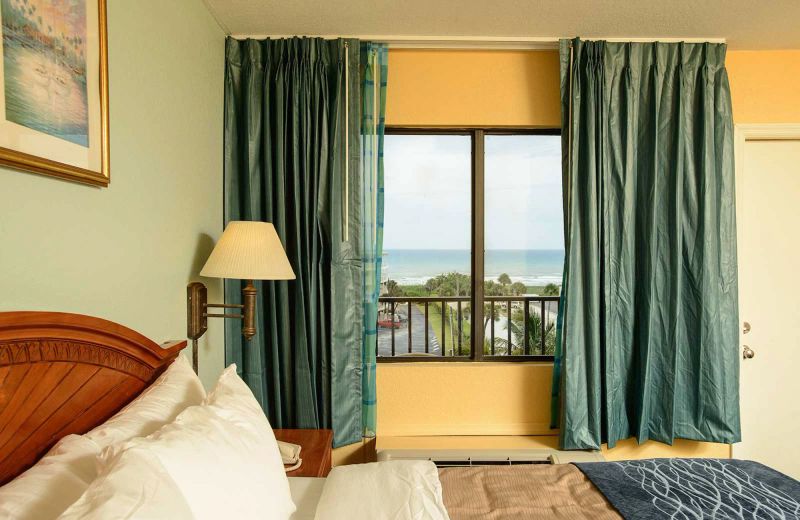 Beachside Hotel and Suites