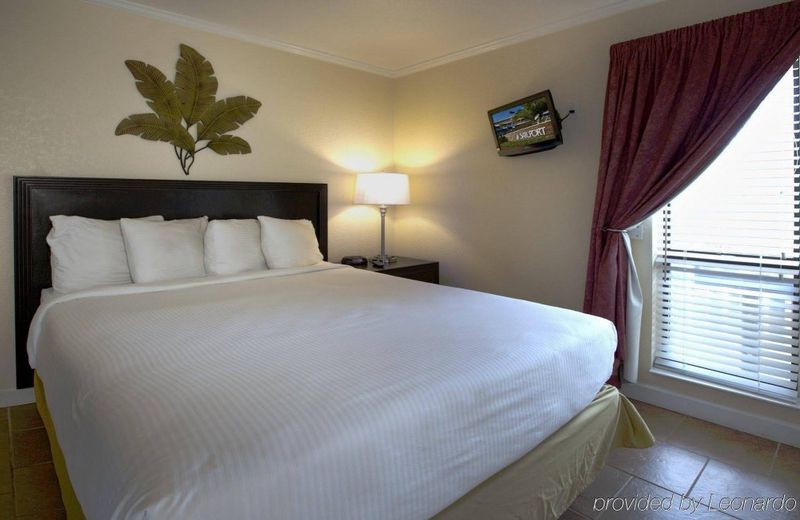 Sailport Waterfront Suites