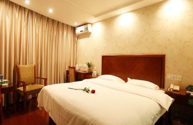 Greentree Inn Jiangsu Suzhou Wujiang Yunli Bridge Hotel