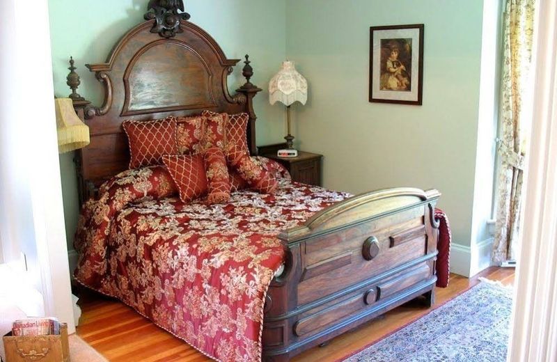 Hillsdale House Inn