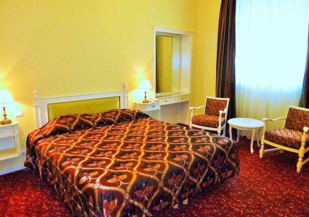Hotel Carlton