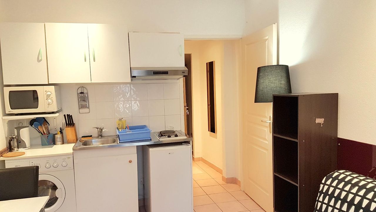 Studio de 20 m² en Appartement avec 0 salle(s) de bains privée(s) à Digne-Les-Bains