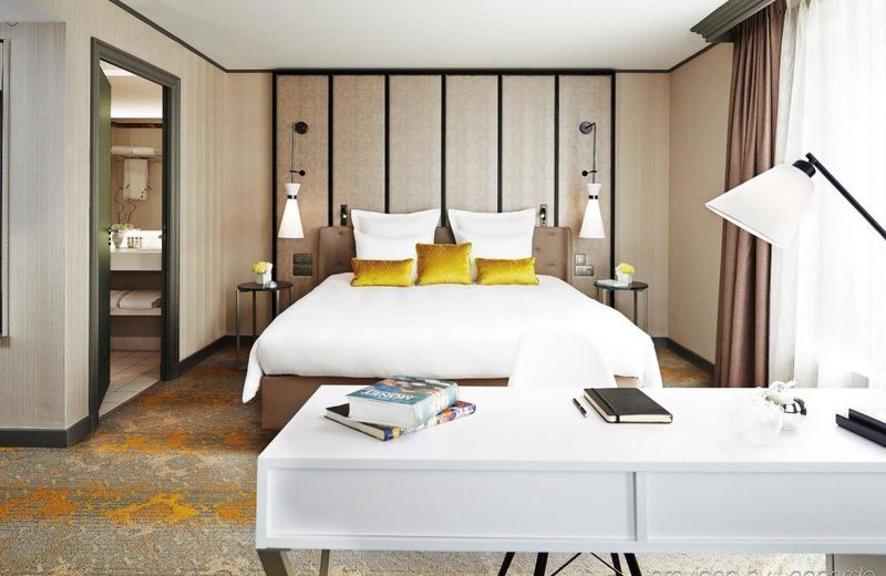 Renaissance Paris La Defense Hotel