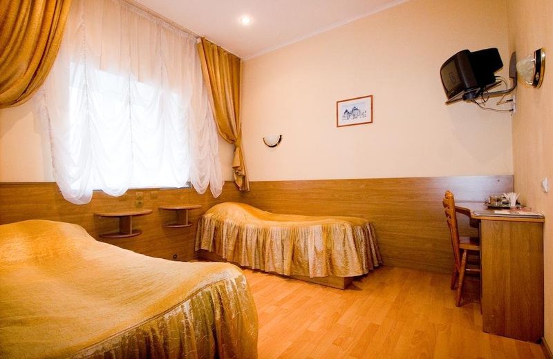 Lion Hotel