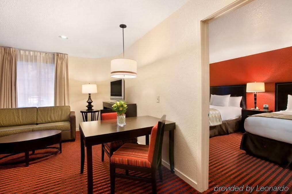 Hyatt House LAX Manhattan Beach