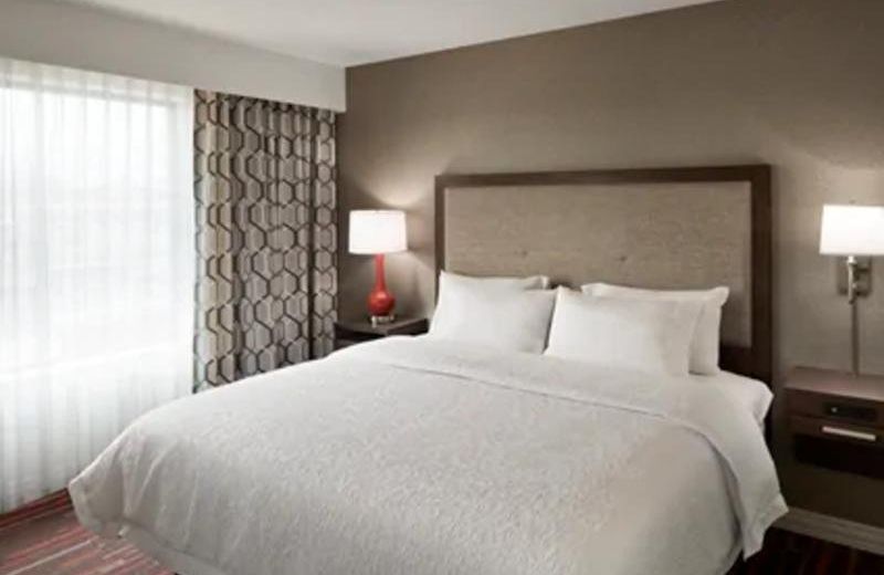 Hampton Inn & Suites St. Louis/Alton, IL