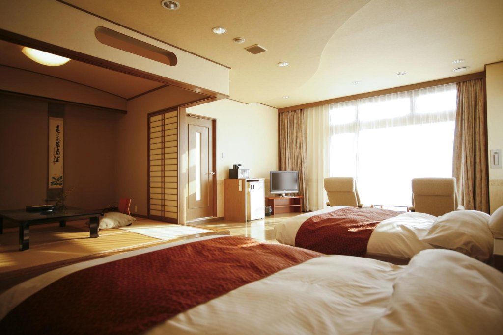 Awaji Island Uzushio Onsen Umemaru