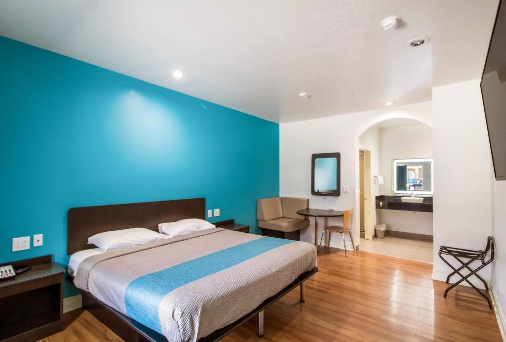 Motel 6-Houston, TX - North
