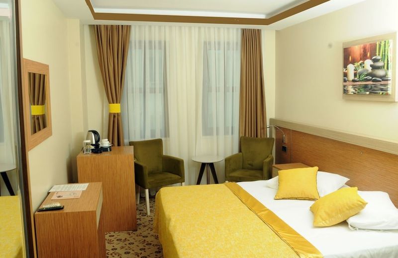 Apameia Hotel