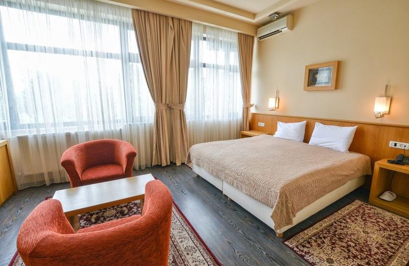 Hotel Lirak