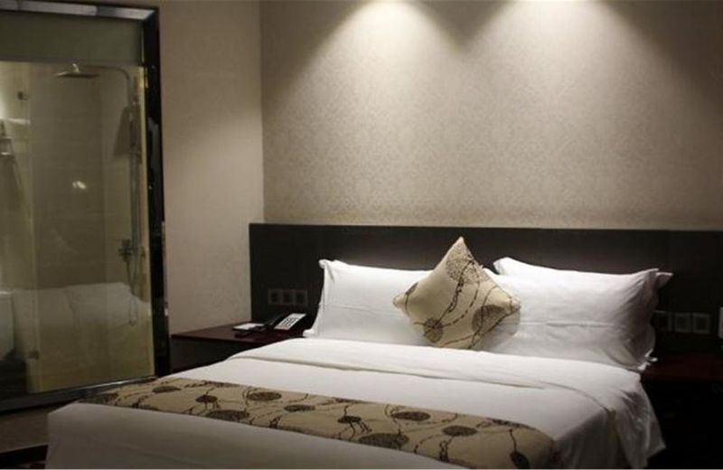 Park Lane Hotel