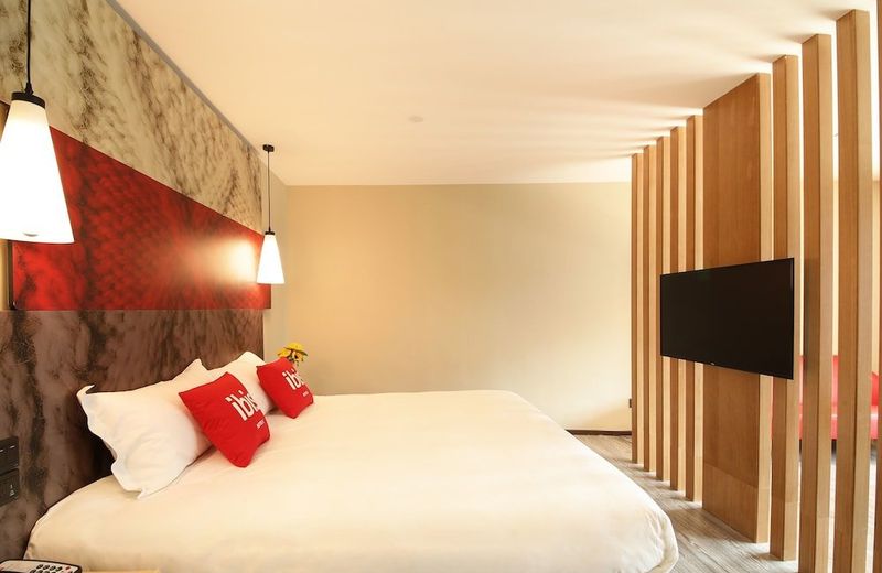 Ibis Ya'an Langqiao Hotel