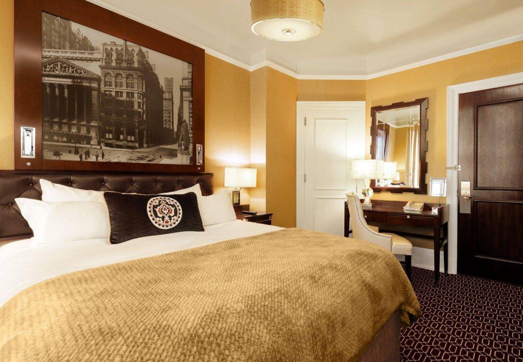 The Algonquin Hotel Times Square, Autograph Collection