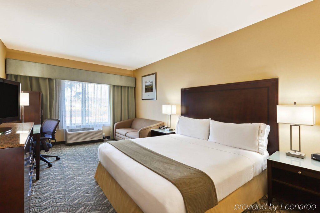 Holiday Inn Express Hotel & Suites San Jose-Morgan Hill, an IHG Hotel