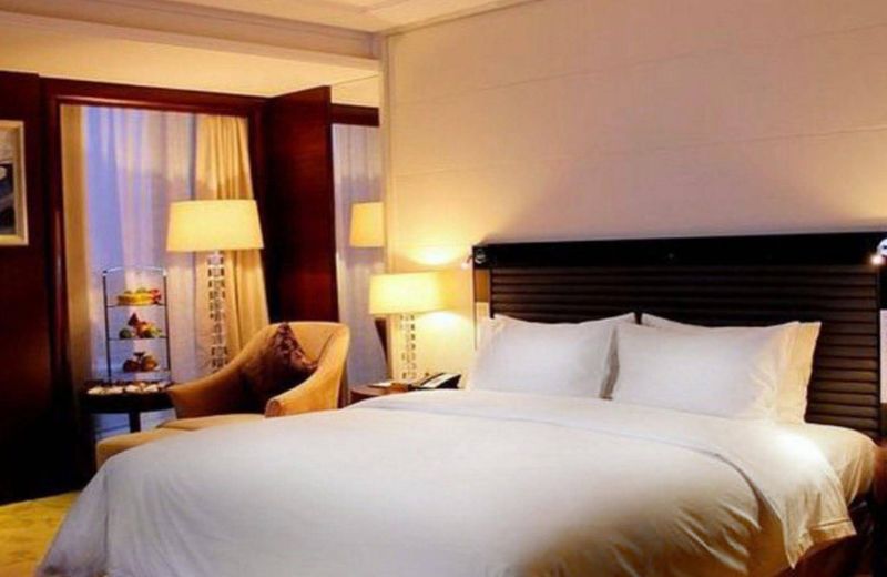 Noble International Hotel