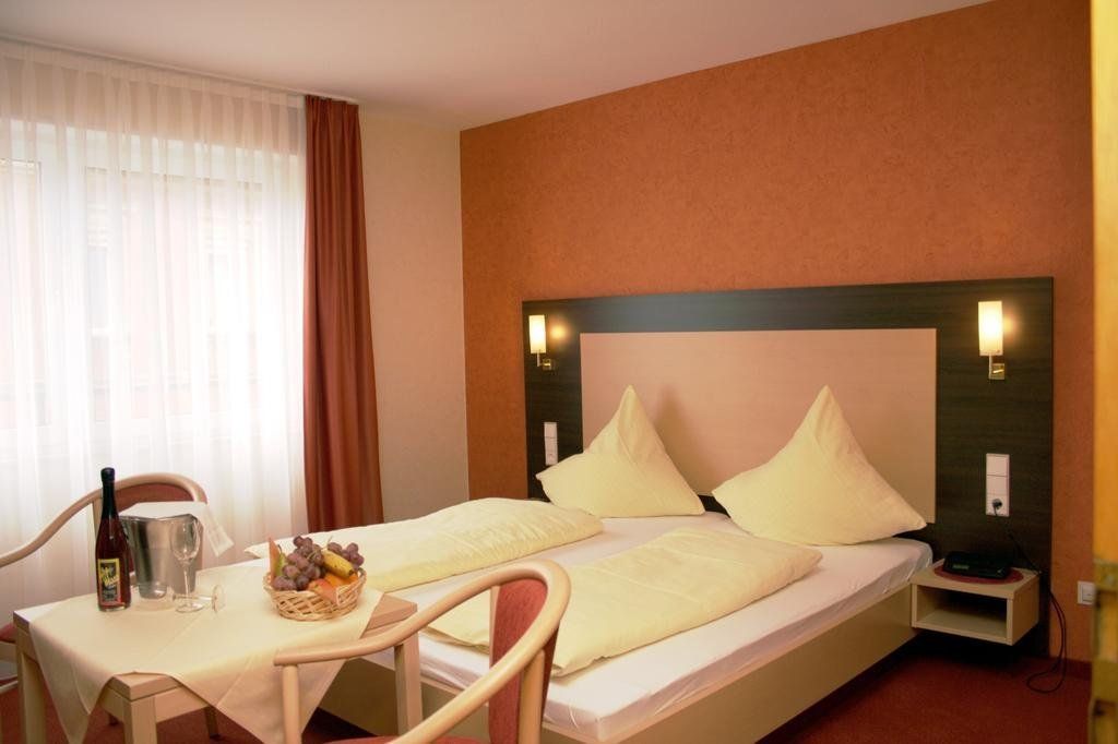 RESTAURANT ZUR LINDE