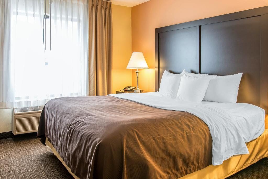 Quality Inn & Suites- Niles