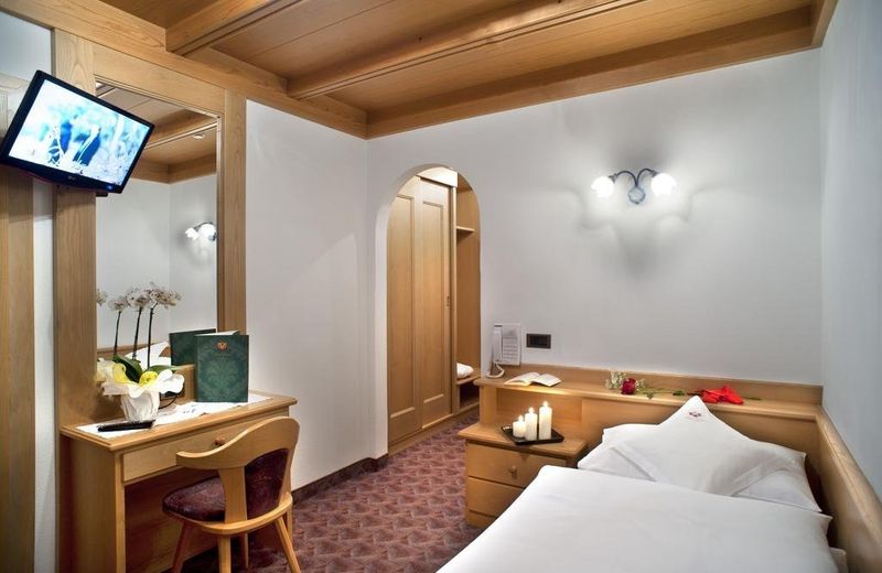 Hotel Ladinia Dolomites View