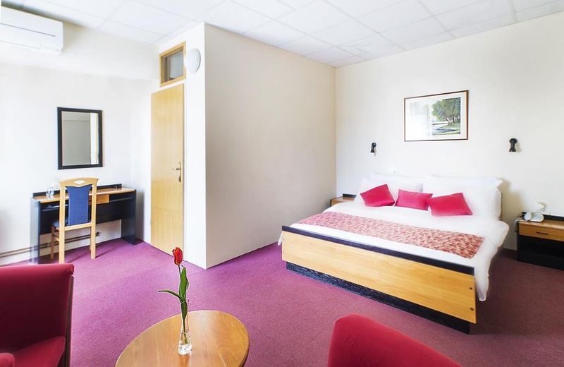 Hotel Gem