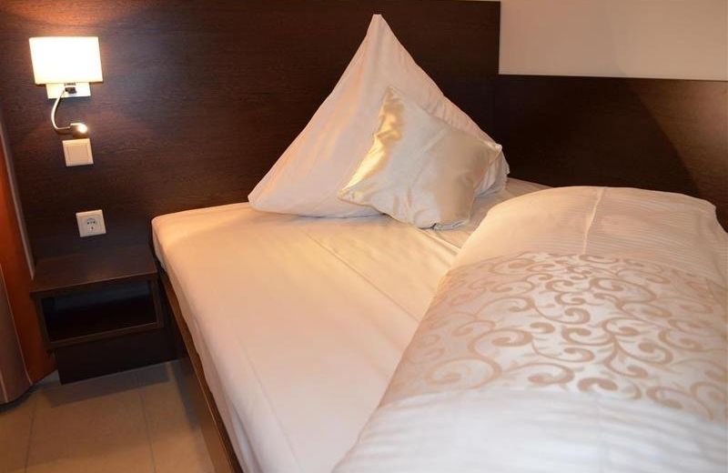 BEST WESTERN Select Hotel