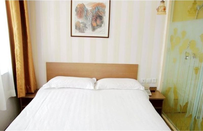Qingdao Hai Qing Yuan Business Hotel