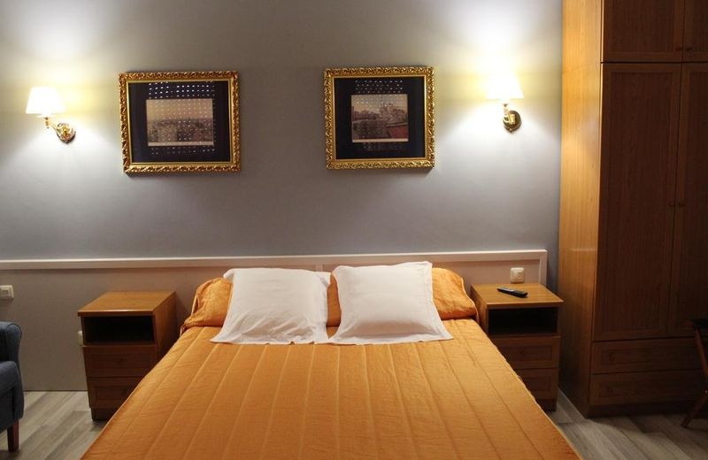 Hostal Montserrat