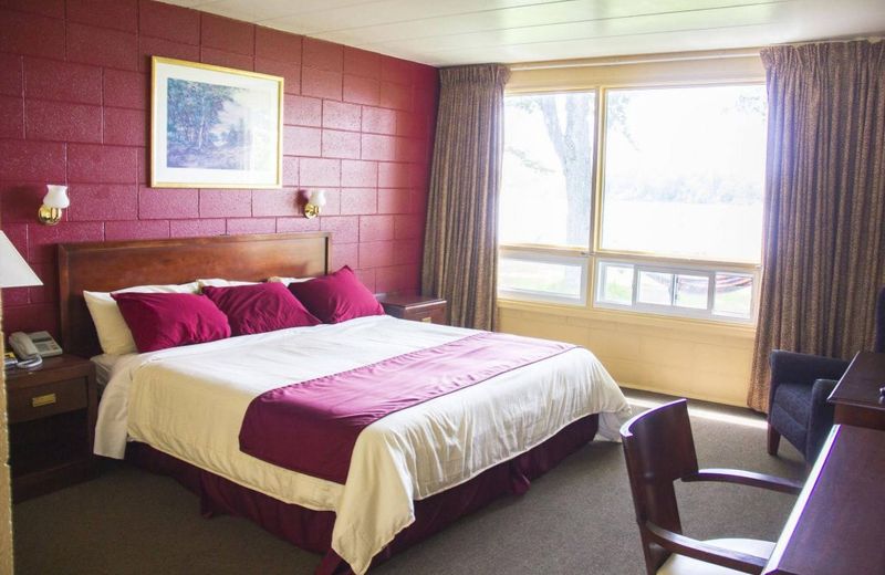 Riverview Motel