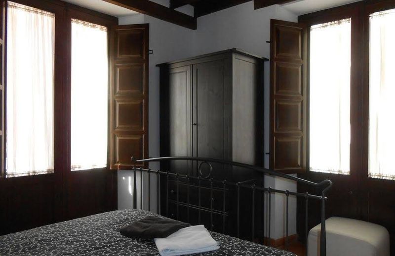 Casa Montalbán Apartamentos