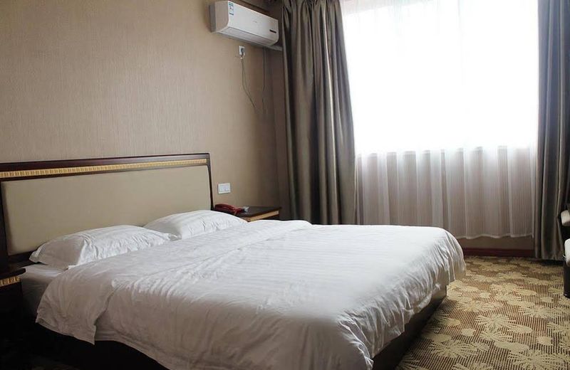 China Rushan Champs Elysees Hotel