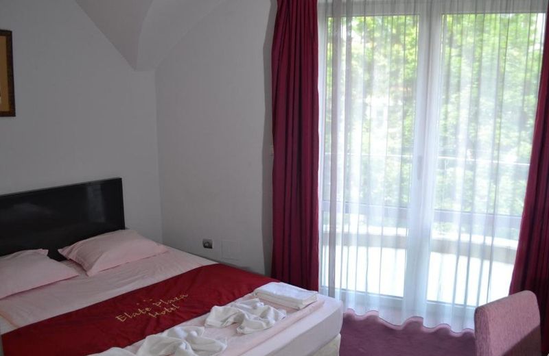 Elate Plaza Hotel