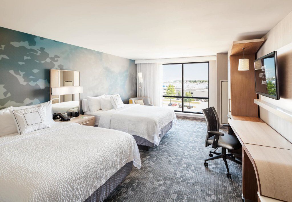 Courtyard by Marriott Portland Downtown/Waterfront