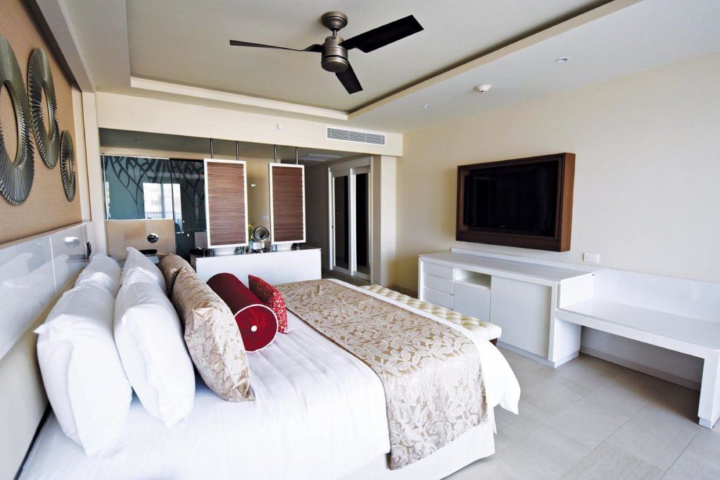 Royalton Riviera Cancun, An Autograph Collection All-Inclusive Resort & Casino