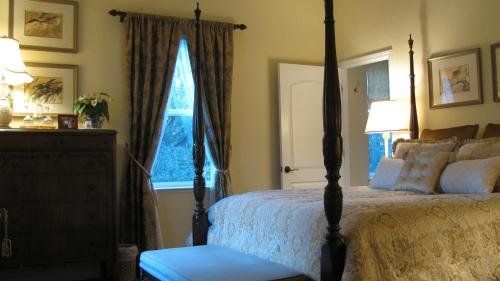 Yosemite Rose Bed and Breakfast