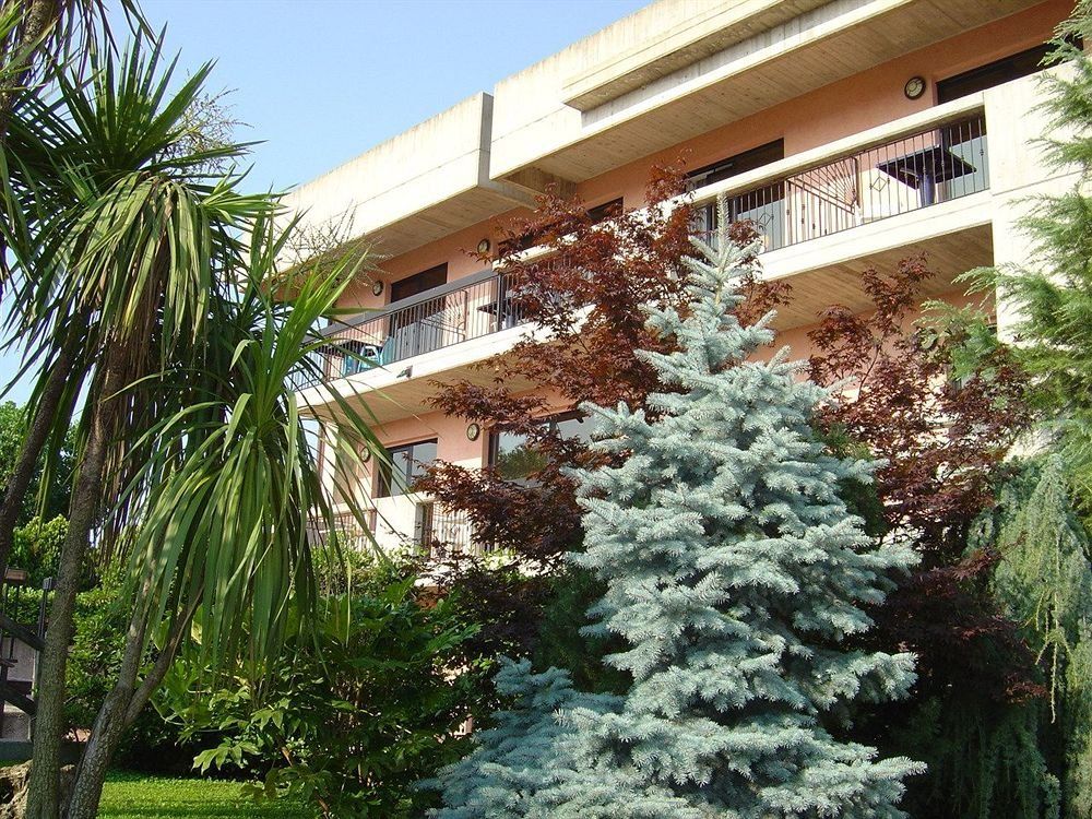 Outdoor Pictures 1