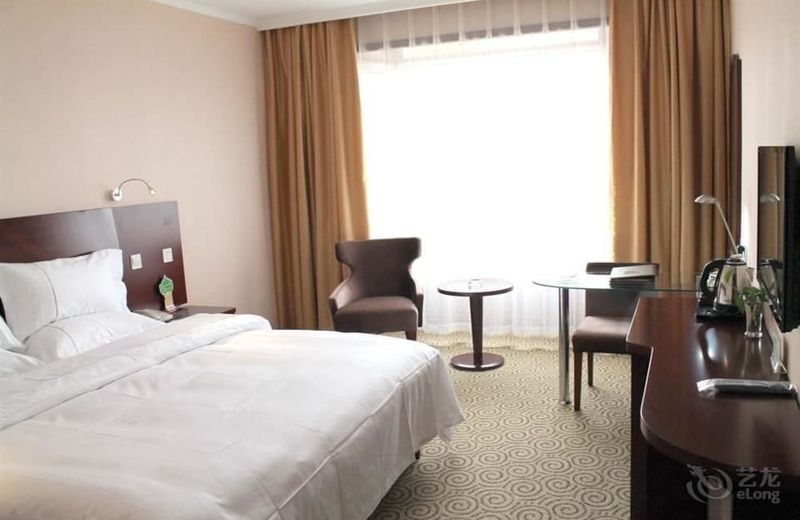 New Era Hotel