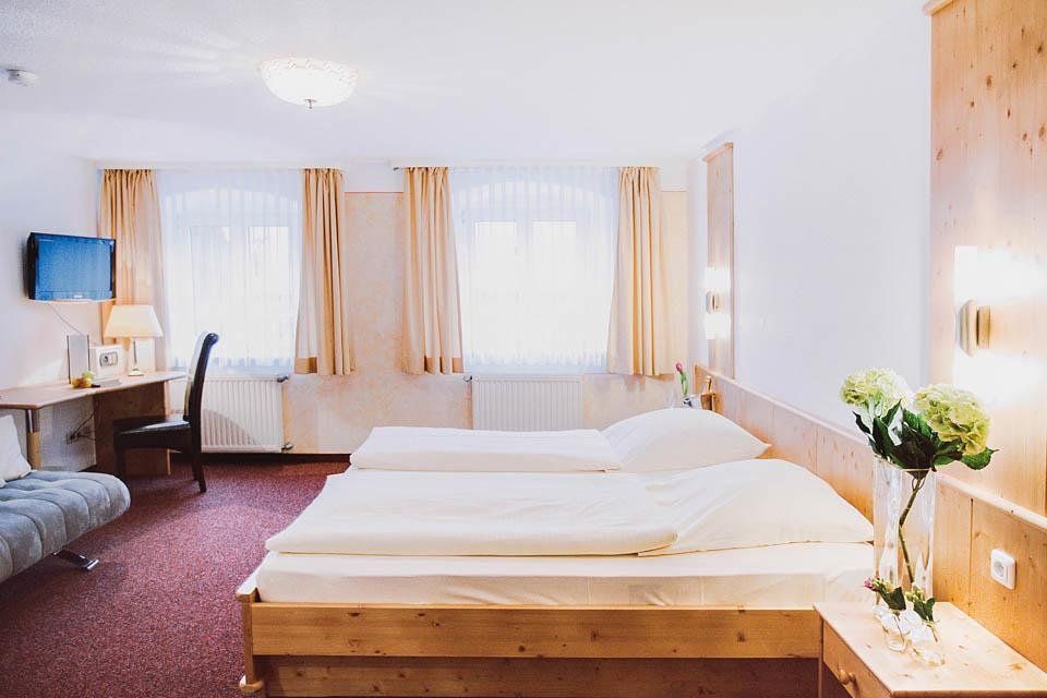 Hotel-Gasthof zum Hirsch