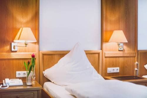Hotel-Gasthof zum Hirsch