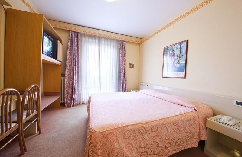 Hotel Excelsior